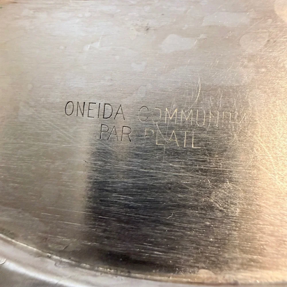 Vintage Oneida Community Par Plate Silverplate Gravy Boat Sauce Boat Reeded Rim